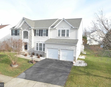 110 Hunton Drive - Photo Thumbnail 60