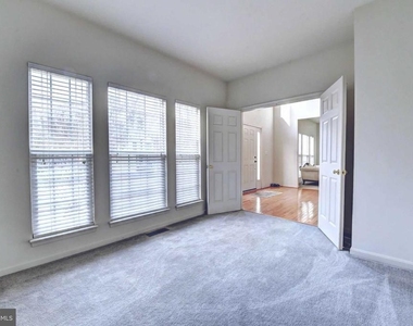 110 Hunton Drive - Photo Thumbnail 26