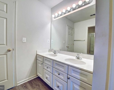 110 Hunton Drive - Photo Thumbnail 40