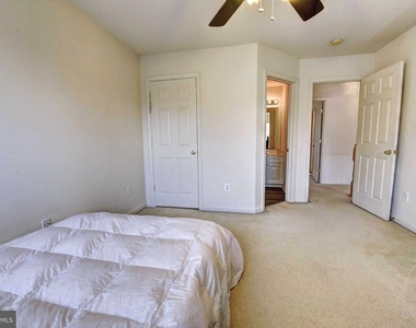 110 Hunton Drive - Photo Thumbnail 45