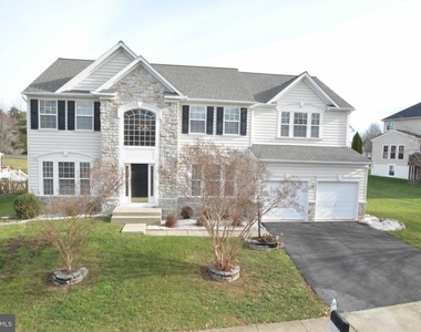 110 Hunton Drive - Photo Thumbnail 59