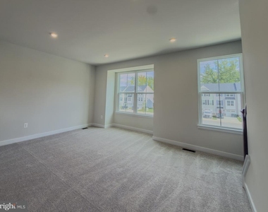 6737 Shelton Lane - Photo Thumbnail 20