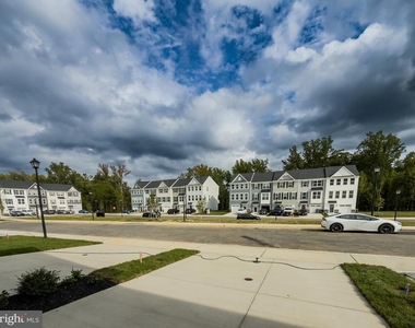 6737 Shelton Lane - Photo Thumbnail 31