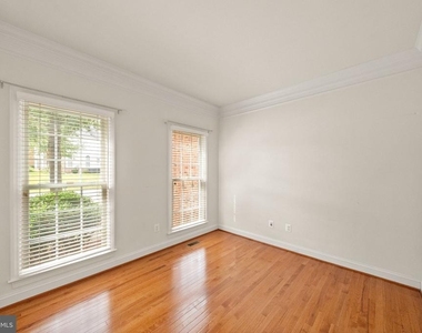 11717 Mercer Hill Court - Photo Thumbnail 4