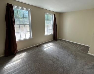 8447 Braxted Lane - Photo Thumbnail 16