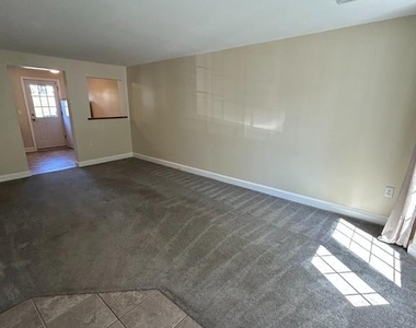 8447 Braxted Lane - Photo Thumbnail 3