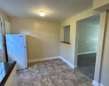 8447 Braxted Lane - Photo Thumbnail 10
