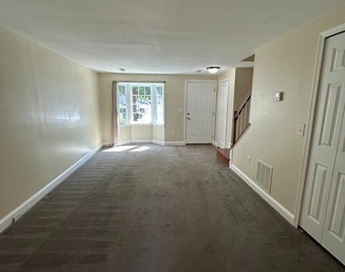 8447 Braxted Lane - Photo Thumbnail 4