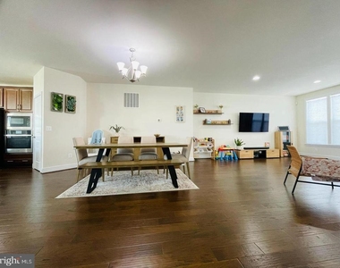 42311 Belgrave Gardens Terrace - Photo Thumbnail 15