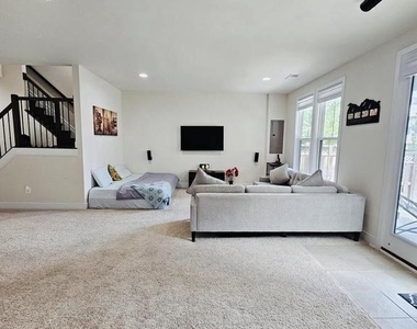 42311 Belgrave Gardens Terrace - Photo Thumbnail 32