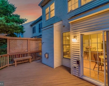 25840 Kirkwood Square - Photo Thumbnail 10