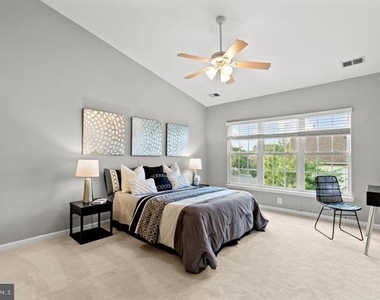 25840 Kirkwood Square - Photo Thumbnail 5