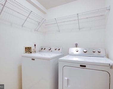 3105 Sutherland Hill Court - Photo Thumbnail 8