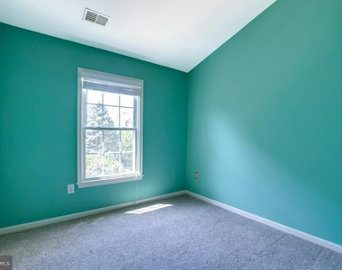 3105 Sutherland Hill Court - Photo Thumbnail 32