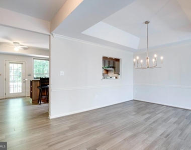 3105 Sutherland Hill Court - Photo Thumbnail 15