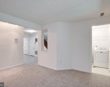 3105 Sutherland Hill Court - Photo Thumbnail 6