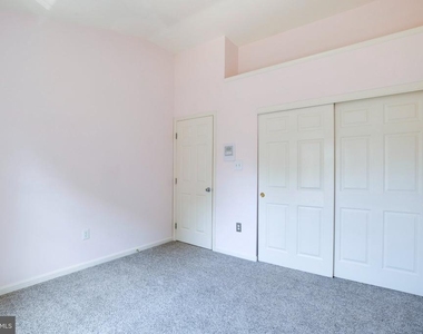 3105 Sutherland Hill Court - Photo Thumbnail 31