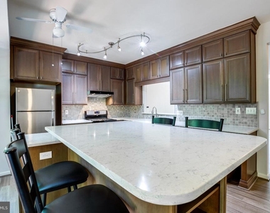 3105 Sutherland Hill Court - Photo Thumbnail 22
