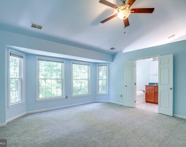 3105 Sutherland Hill Court - Photo Thumbnail 35