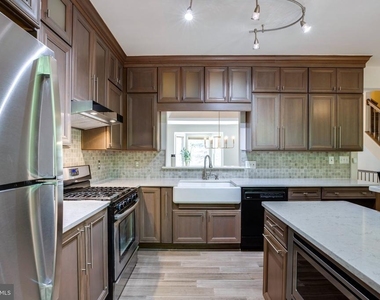 3105 Sutherland Hill Court - Photo Thumbnail 24
