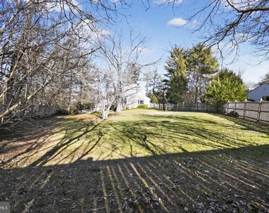 1302 Clayborne House Court - Photo Thumbnail 50