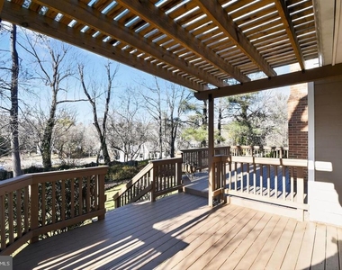 1302 Clayborne House Court - Photo Thumbnail 46
