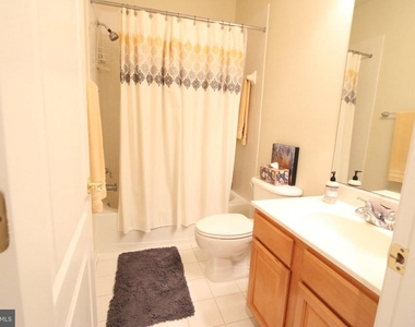 4469 Monmouth Street - Photo Thumbnail 4