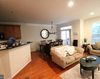 4469 Monmouth Street - Photo Thumbnail 8