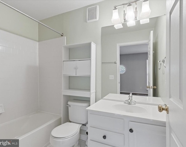 12753 Fair Crest Court - Photo Thumbnail 30