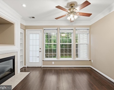 12753 Fair Crest Court - Photo Thumbnail 16