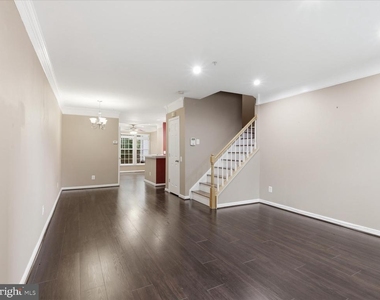 12753 Fair Crest Court - Photo Thumbnail 5