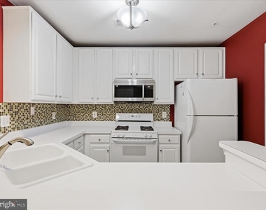 12753 Fair Crest Court - Photo Thumbnail 12