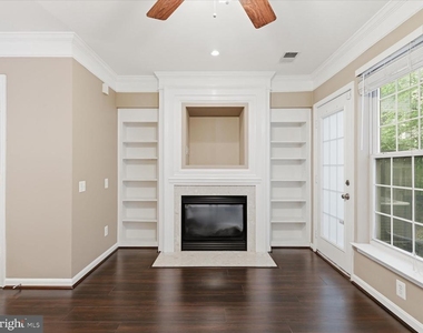 12753 Fair Crest Court - Photo Thumbnail 18