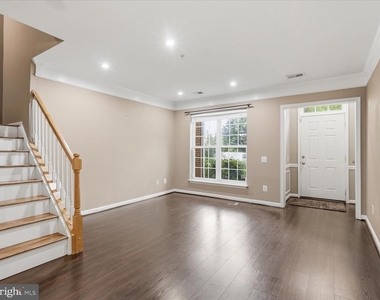 12753 Fair Crest Court - Photo Thumbnail 2