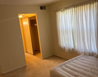 7621 Provincial Drive - Photo Thumbnail 15