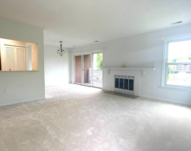 7594 Lakeside Village Drive - Photo Thumbnail 1