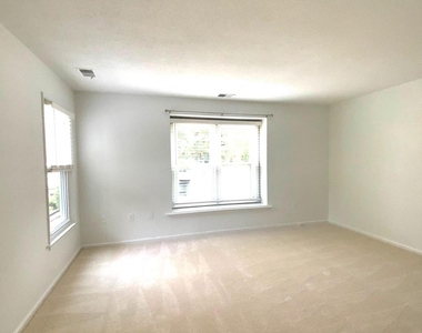 7594 Lakeside Village Drive - Photo Thumbnail 23