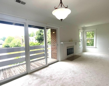 7594 Lakeside Village Drive - Photo Thumbnail 9