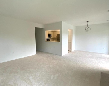 7594 Lakeside Village Drive - Photo Thumbnail 3