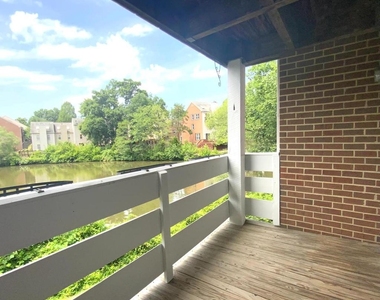 7594 Lakeside Village Drive - Photo Thumbnail 20