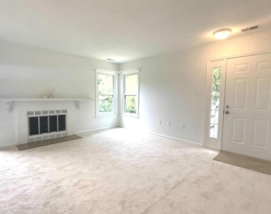 7594 Lakeside Village Drive - Photo Thumbnail 2