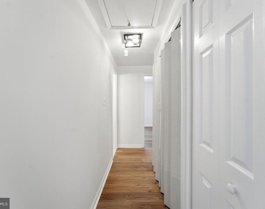 5603 Independence Circle - Photo Thumbnail 11