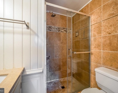 7804 Colonial Springs Boulevard - Photo Thumbnail 19