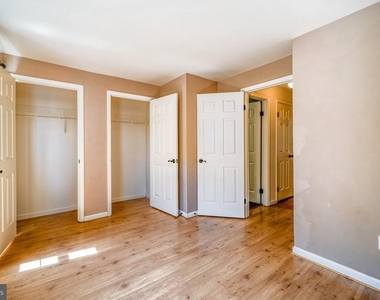 7804 Colonial Springs Boulevard - Photo Thumbnail 22