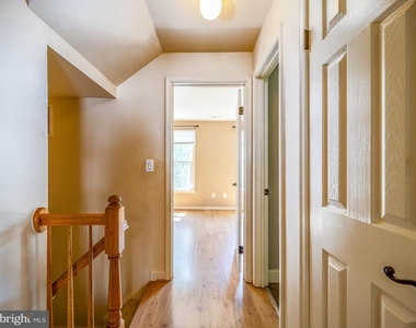 7804 Colonial Springs Boulevard - Photo Thumbnail 20