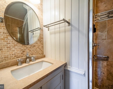 7804 Colonial Springs Boulevard - Photo Thumbnail 18