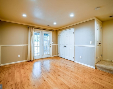 7804 Colonial Springs Boulevard - Photo Thumbnail 28