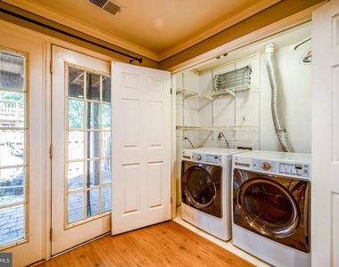 7804 Colonial Springs Boulevard - Photo Thumbnail 29