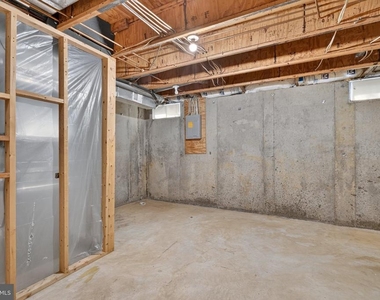 6619 High Valley Lane - Photo Thumbnail 24
