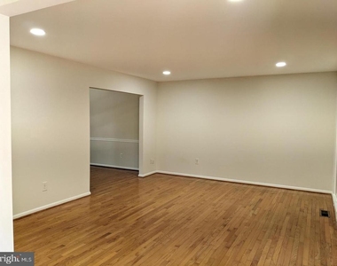 4500 Stone Pine Court - Photo Thumbnail 8